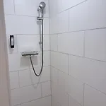 아파트 Glueck Am - Mit Seezugang *